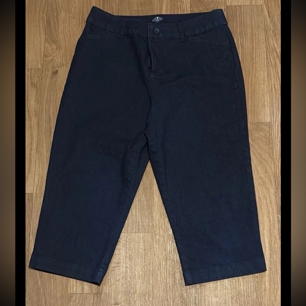 St. John’s Bay Capris Dark Blue Stretchy Women’s Sz 8